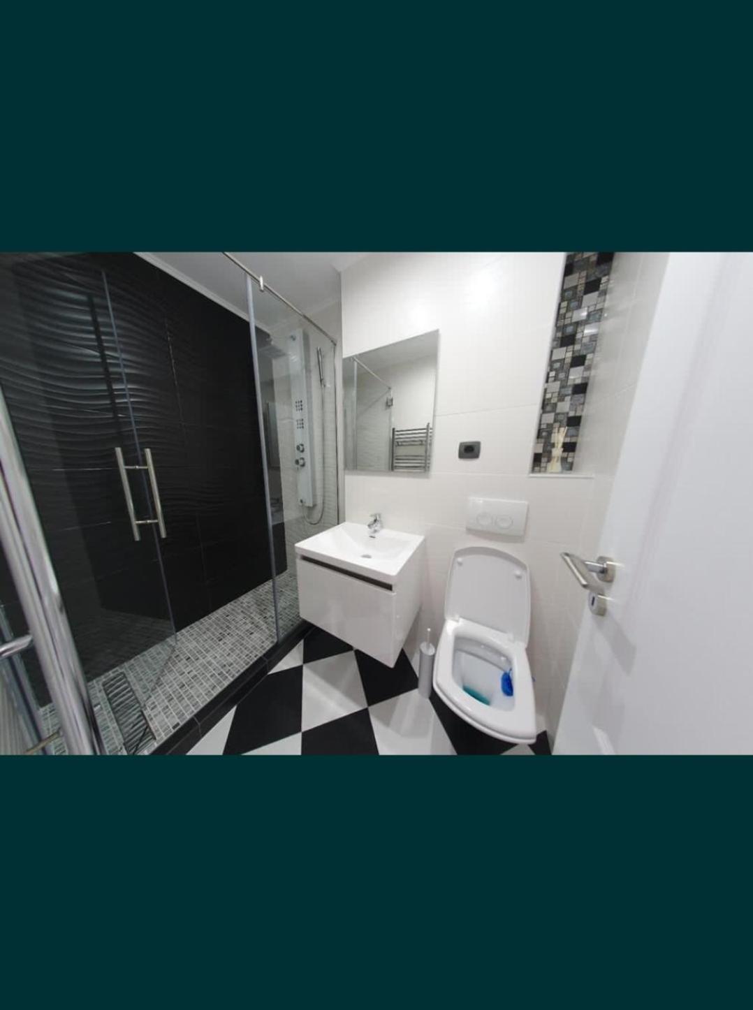 Onyx * Braila